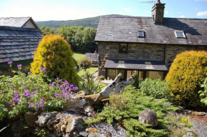 Tre-Allt Gorgeous Cottage